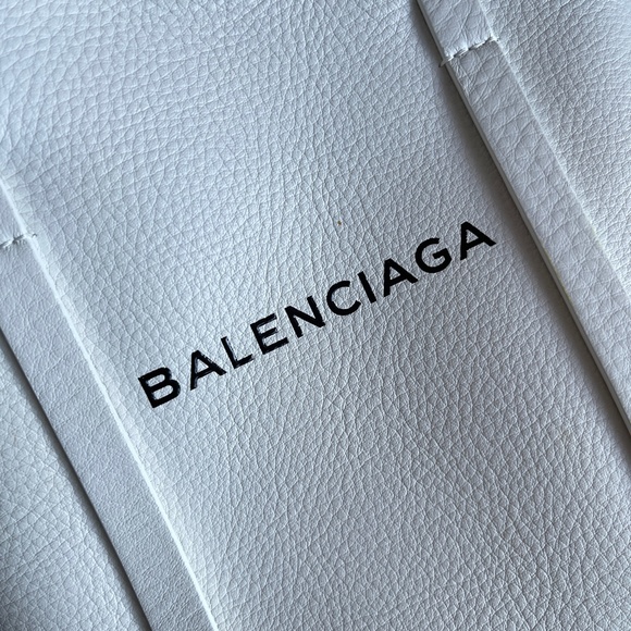Balenciaga smooth calfskin XS everyday tote bag white 2way w/tag dust bag - Picture 7 of 16